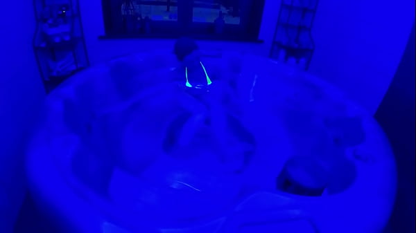 Image Ultraviolet pleasure in a bikini