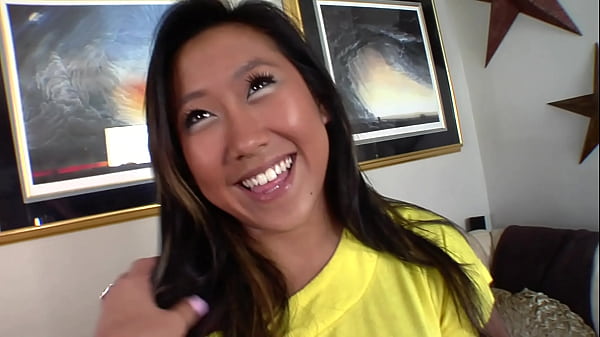 Image Asian Mom Sucking big cock