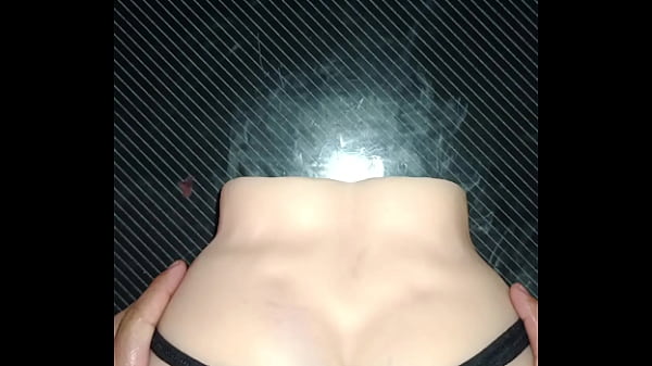 Image Sexo anal con Candy en tanga de tiras negra! Recibe todo mi semen en su ano.