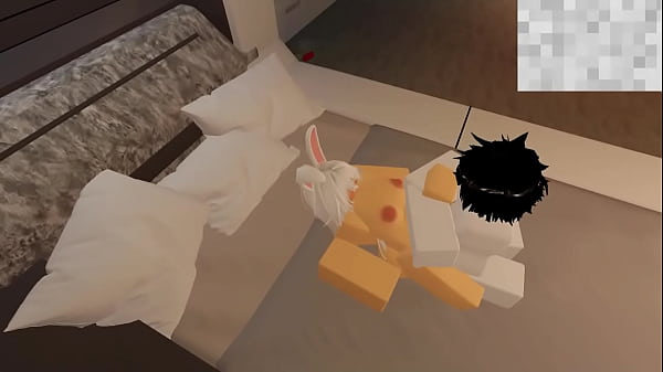 Image Getting fucked by a randmon guy in Roblox ( 02 )