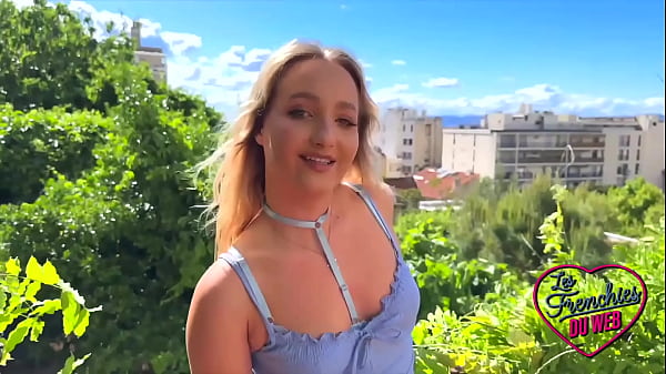 Image Chlo&eacute_, vraie coquine, se fait remplir le fiak