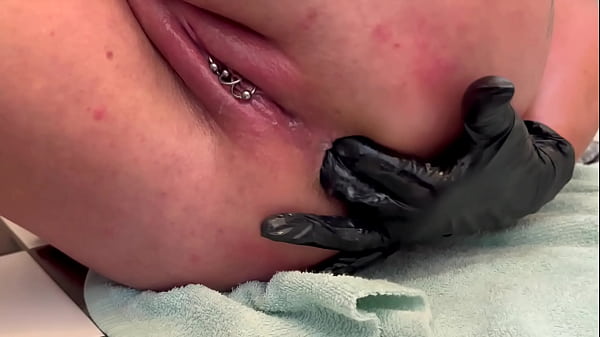Image Anal Fingering Masturbates with Pee on the End