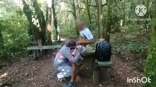 Image Como fuder um Operario pai de familia no meio do mato e ainda gozar na cara dele. Vejam aqui. Video completo em Xvideos Premium