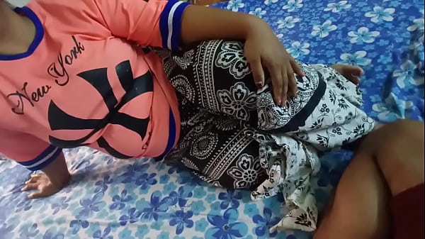 Image Cheating Desi Girlfriend Enjoyed with Lover in Hotel Room