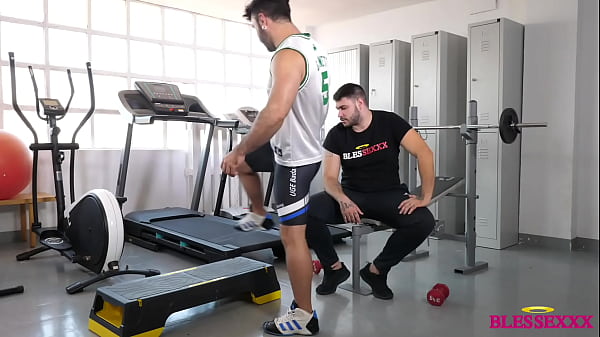 Image Personal trainer fucks his client