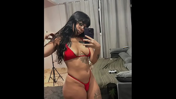 Image Novinha perde o telefone e v&iacute_deos &iacute_ntimos que ela faz pro namorada vazam na net.