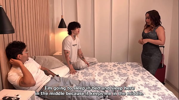 Image The hotel gave me a single bed for my stepmother, my stepbrother and me...that's a lot of us!!!!
