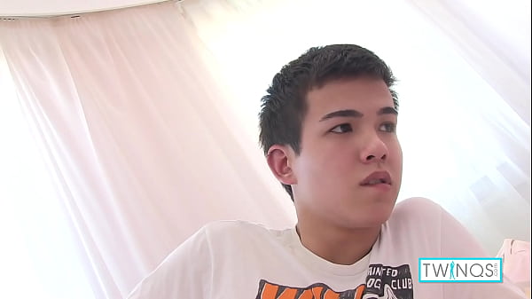 Image Xander & Noah Stroke Their Cocks Before Anal Sex!
