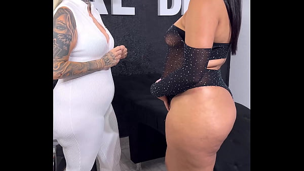 Image Tatuadora chupo tanto o cu da cliente que ela gozou muito na m&aacute_quina vibrando