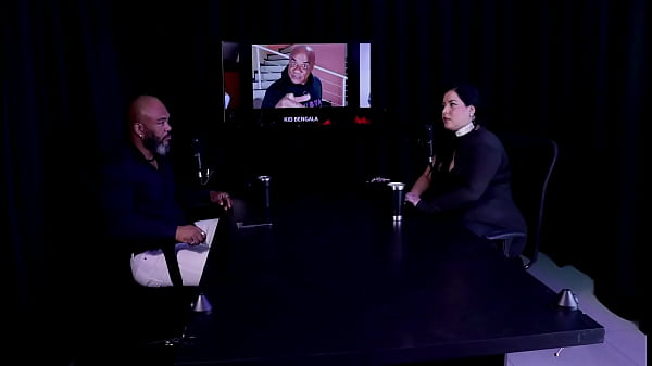 Image Come&ccedil_ou com massoterapeuta, cobra $ ? por hora, e em quem ela mama, senta ou passa... - Pri Melancia (WATCH ON: SHEER/RED)