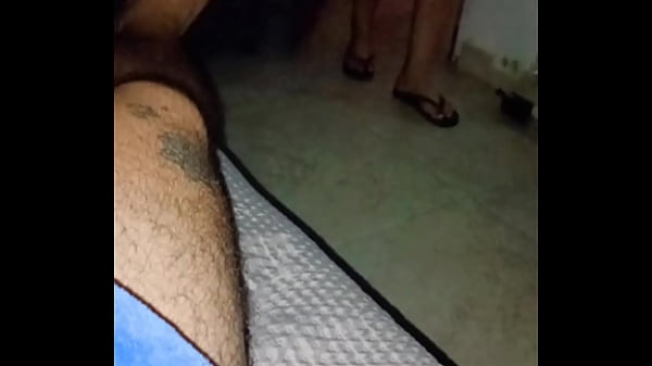 Image Que rico lo chupa esta zorra y me pone su gran culo de ladito
