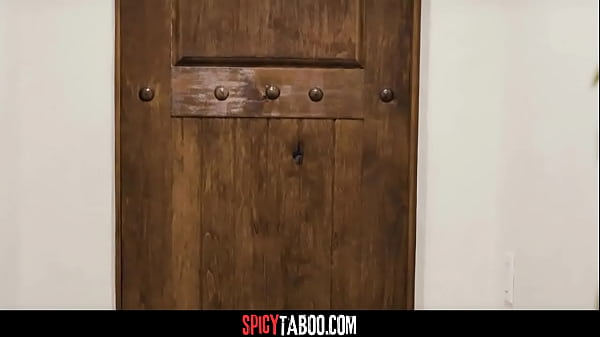 Image Black real estate agent fucks with her client