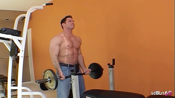 Image Skinny Teen Isabella Dior seduce muscled Fat Cock Guy to Fuck in Gym