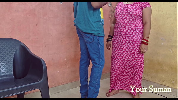 Image Boyfriend ne girlfriend ki mom ko chhod diya or pani chut mai dal diya