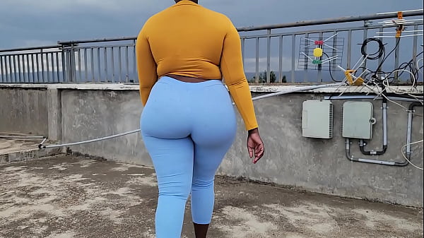 Image Apple Bottom 52 Wants to Bust a Guy's Balls as She Rides So Hard