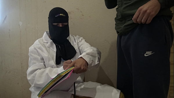 Image Egyptian female doctor gives handjob to one of her muslim patients