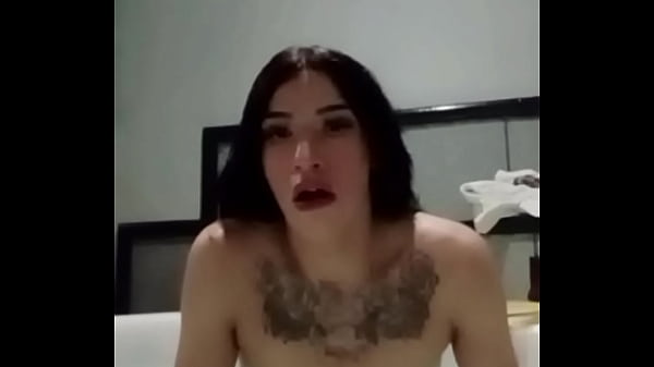 Image TGIRL MAMANDO ENORME POLLA ASU NOVIO EN EL JACUZZI