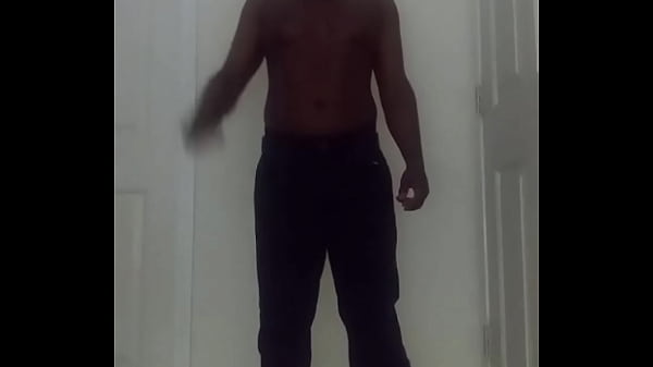 Image Continuing singing and dancing for free 2