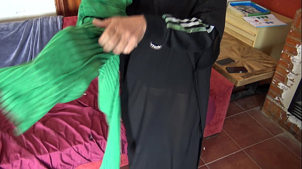 Image Turkish Stepmother Shows her Hairy Pussy And Asshole To 18 Year Old Stepson