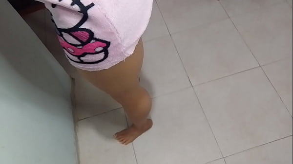 Image Linda hijastra como le encanta que me corra en su trasero enorme