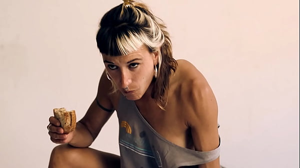 Image Eating and Fucking in a Reverse Cowgirl - Food fetish
