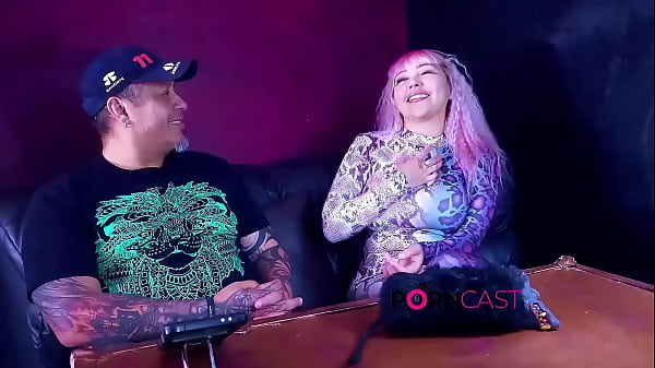 Image Porncast: Kitty Ann, del Set al Restaurante con Poder y Orgullo