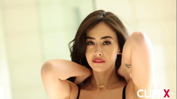 Image Brunette BombShell Banged Vince Karter, Chloe Surreal