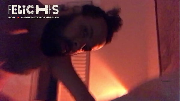 Image Barbudo senta em muitos caras por uma d&eacute_cada