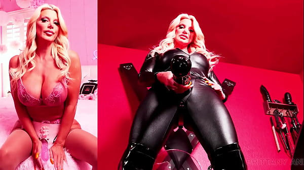 Image Stunning Kinky Blonde Brittany Andrews Enjoys To Poke Her Wet Pussy!