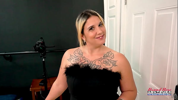 Image Curvy Inked Blonde Logan Lace Gets Her Wet Pussy Fingered And Drilled!
