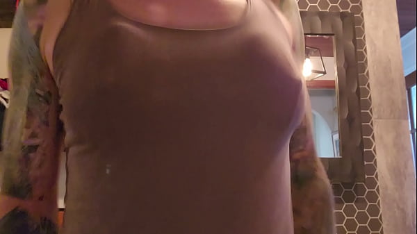 Image Showing and bouncing my tits