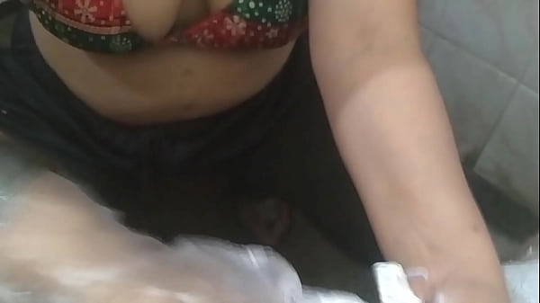 Image Nurse helped patient to extract cum and she swallow - Real nurse hidden cam hospital blowjob