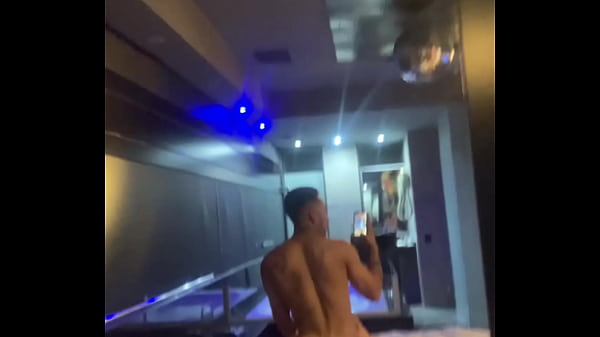 Image Que rico estar bien follado por machos que les gusta descargar en el ollito - a pelo - bareback - sem camishina