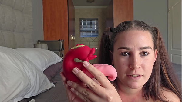 Image BBW unboxes & plays with JodiVibe Medusa Dual-Tongue clit and g-spot vibrator.
