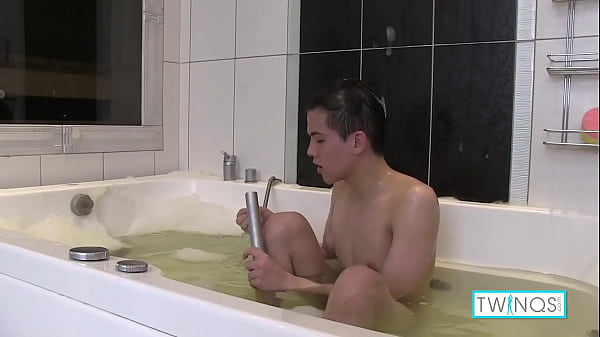Image Horny Cute Twink Xander H Masturbates And Pokes His Butt!