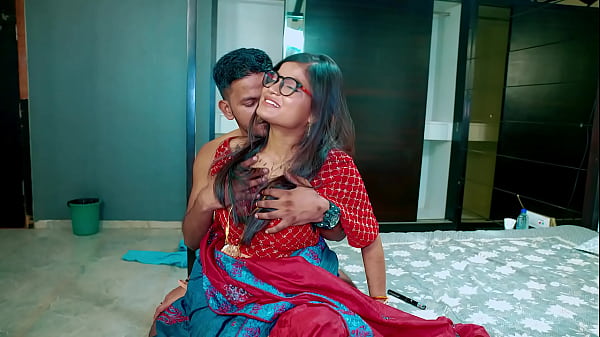 Image Desi Bihari wife check her husband's ass for the fucking