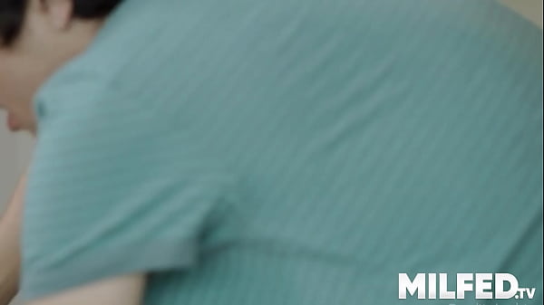 Image Hot Step Mom Wakes Her Young stepSon to Fuck