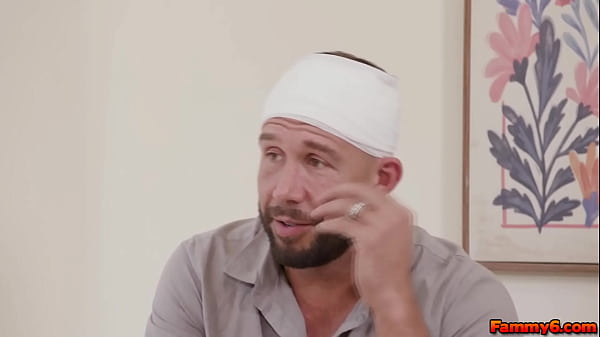Image Vince Karter offers that Will Pounder can fuck his wife Anna Claire Clouds as well if he wnats to have a threesome with them