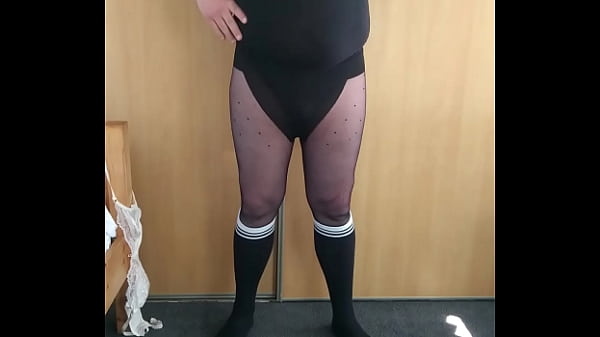 Image Dickieboy in black underwear