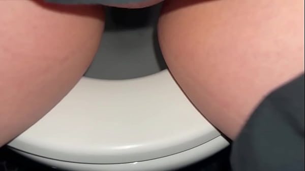 Image ASMR GOLDEN SHOWER-FEMALE PISSING-FETISH-ARABIAN SNOWWHITE-EVERY MY MAN CRAVE TO SEE&FEEL&LISTEN&LICK IT-AMATEUR USA- LOS ANGELES- UNITED STATES OF AMERICA