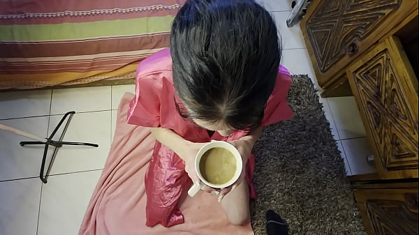 Image SLUT SWALLOWS CUM WITH HER MORNING COFFEE CREAM CUMSHOT!