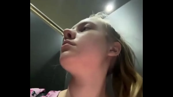 Image Bbw Fucking in the locker room