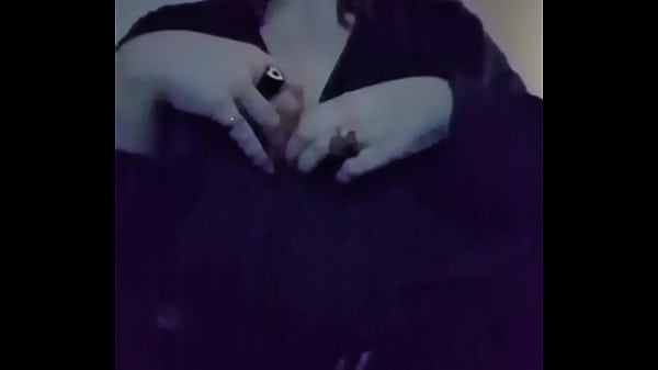 Image random video in bed #1 [vertical]