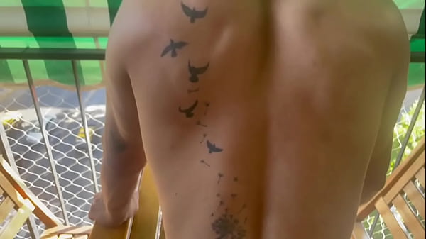 Image Me apoya bien la verga por el culo y me la mete toda a fondo
