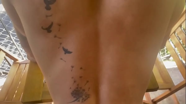 Image Enorme verga de mi vecino follandome cuando su mujer se va a trabajar - sem camishina - bareback
