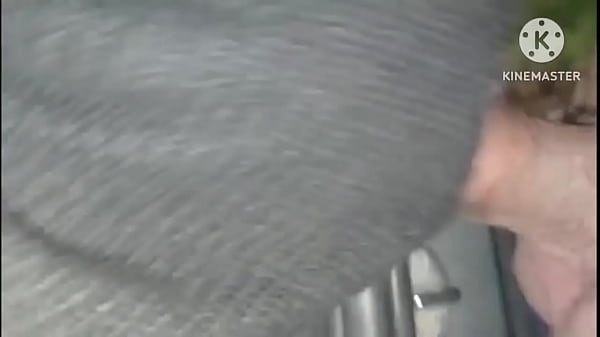 Image MEU MARIDO LEVOU MINHA AMIGA NA RUA DO SEXO