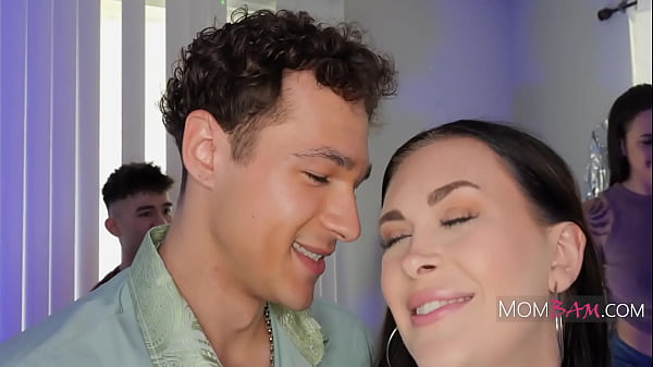 Image I Take My Stepmom To Every College Party - Lindsay Lee, Jayden Marcos, Max Fills | MomBam