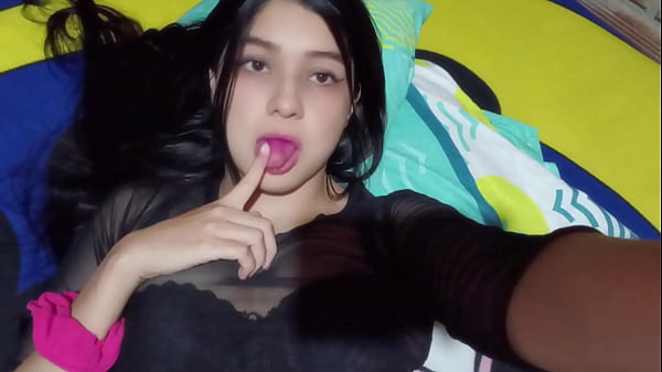 Image Hermanastra seduce a su hermanastro para follarlo con creampie despu&eacute_s de ver su gran polla en la ducha por la ma&ntilde_ana ( CASERO REAL)