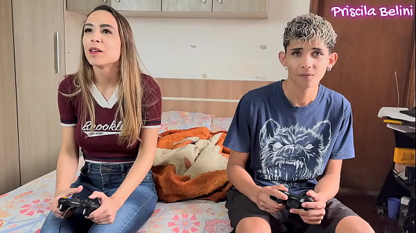 Image Gozei gostoso sentando no pau do meu meio irm&atilde_o quando minha madrasta saiu (completo no RED)