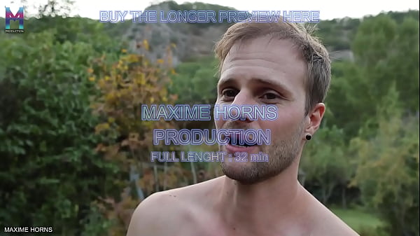 Image GAY OUTDOOR SHOW GIANT TOYS FISTING & COCK SUCKING IN FRONT OF MEN